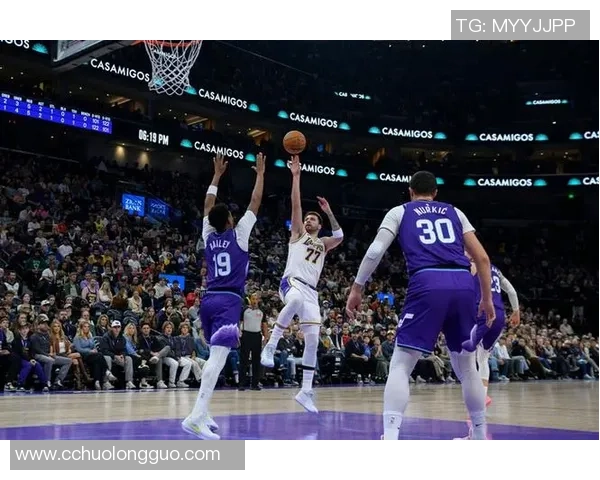 湖人对决爵士季后赛首战精彩回顾与赛后分析